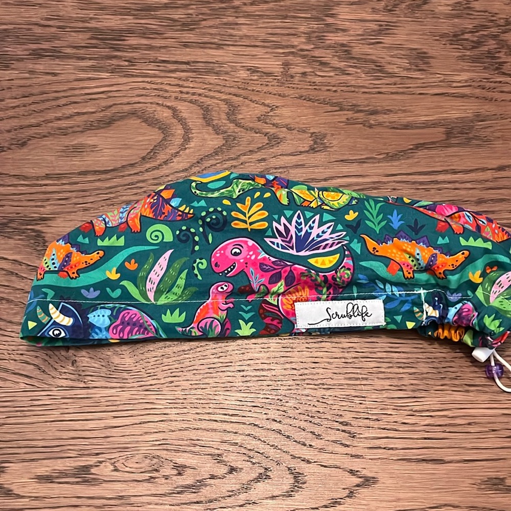 Scrub Cap | Adjustable Toggle | Dinosaurs